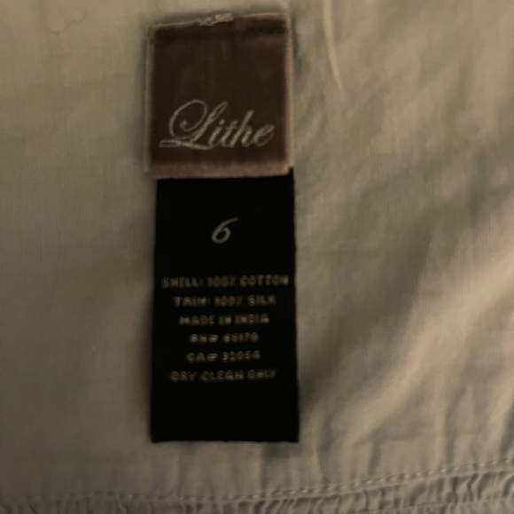 Anthropologie Wrap Floral Design with silk tie by Lithe. - Picture 4 of 4